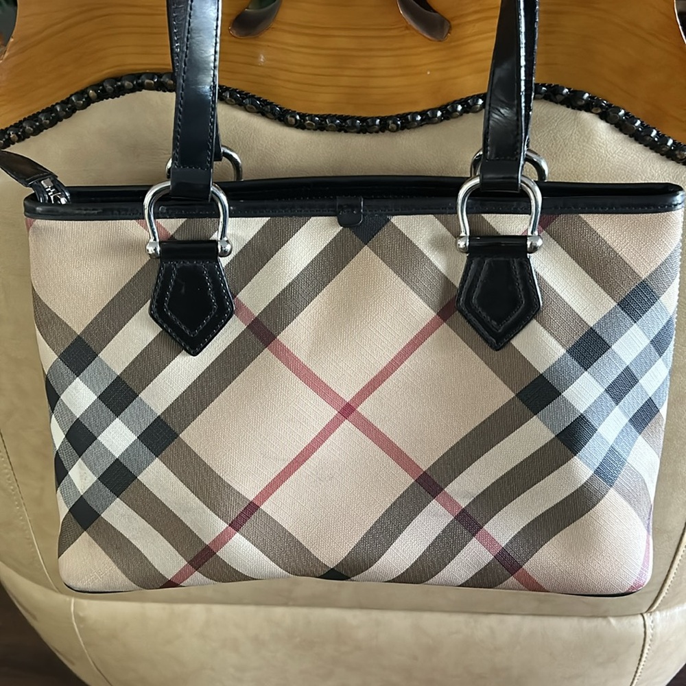 EUC Burberry satchel  bag classic design - Picture 3 of 12